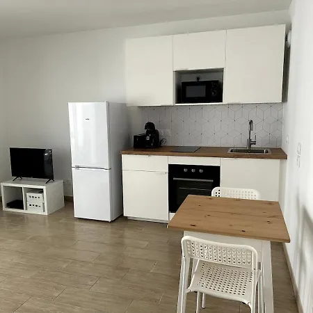 Recent Pres D'arenes Terrasse Wifi Parking Prive Apartamento Montpellier